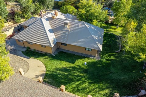 Craig Vacation Rental | 6BR | 6.5BA | 1 Step to Enter | 5,794 Sq Ft