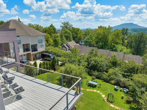 Check out the Stunning Mountain Views from the top deck!!!