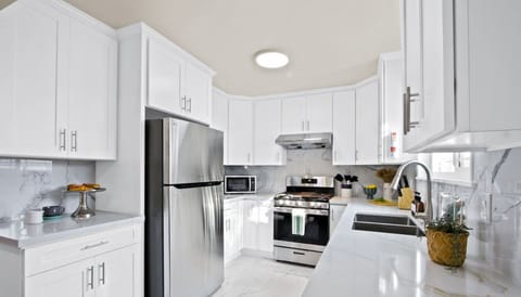 Cook up your SGV farmers market finds in this fresh, modern kitchen. #TravelSGV