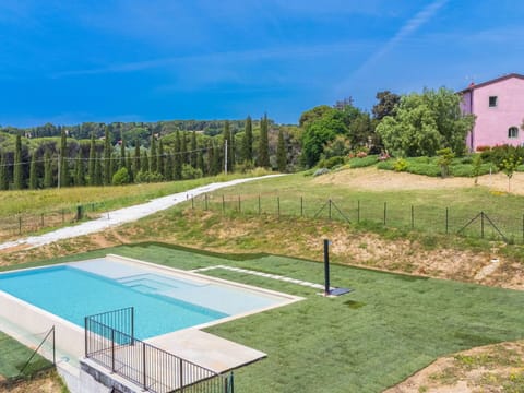 Blue, Mountainous Landforms, Water, Body Of Water, Water Resources, Mountain, Hill, Coast, Horizon, Coastal And Oceanic Landforms