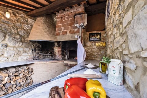 Activities, Amenities, Balcony / Terrace / Patio, Building Exterior, Garden, Kitchen, Pool, Spring, Summer