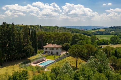 Activities, Amenities, Balcony / Terrace / Patio, Main Entrance, Pool, Spring, Summer, Wellness