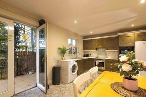 2e16cd2f 2ca8 4277 9a1f 4b33d64de26a