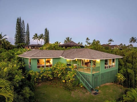 Hale Hihimanu - Beautiful home with house and guest house