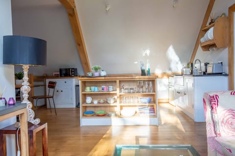 The Sycamore Kitchen - StayCotswold