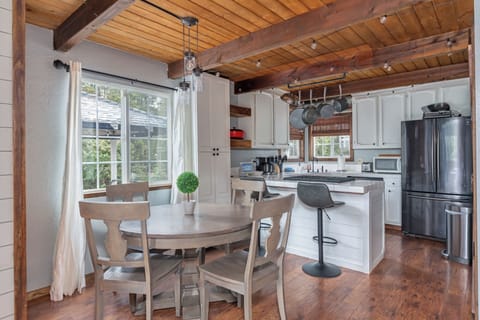 Dining Area + Breakfast Bar