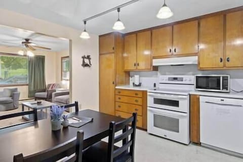 Double Oven, Microwave