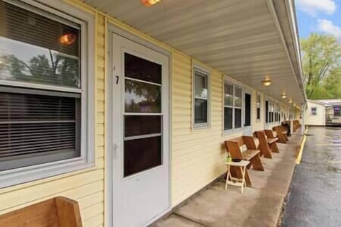 0dbaab8b 9bef 47a1 bb20 8c2611a6374b