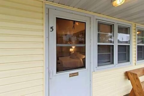 6e6f5431 2441 45e5 846c 40fd68d56d0f