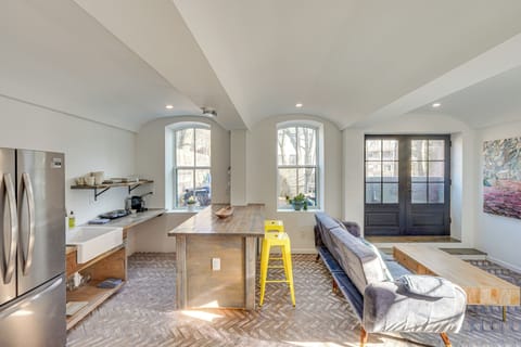 Kingston Vacation Rental | 1BR | 1BA | 700 Sq Ft