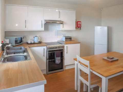 Kitchen | Rosedene Cottage - Rosedene Escapes, Chapel St. Leonards