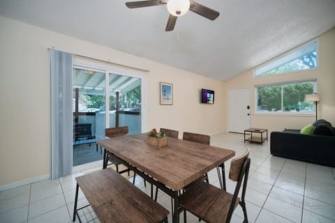 Dine, recline, and connect. A vibrant space for making memories.