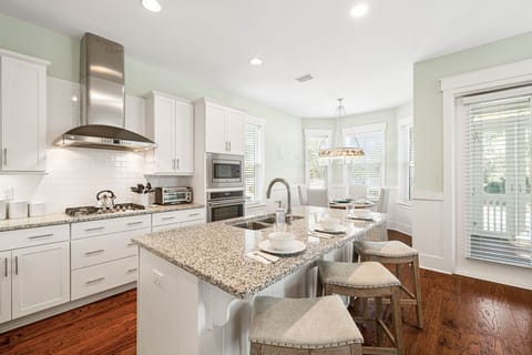 3 Breakfast Bar Stools