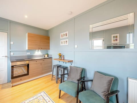 Interior | Willow Lodge 2 - Willow Lodges, Taunton