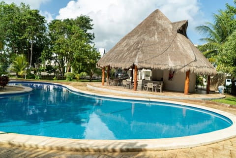 piscina del complejo