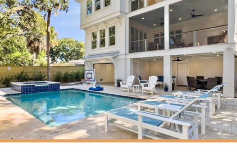 Pool Area Cameron by the Sea | 3203 Cameron Blvd | Isle of Palms, SC | IOP Escapes