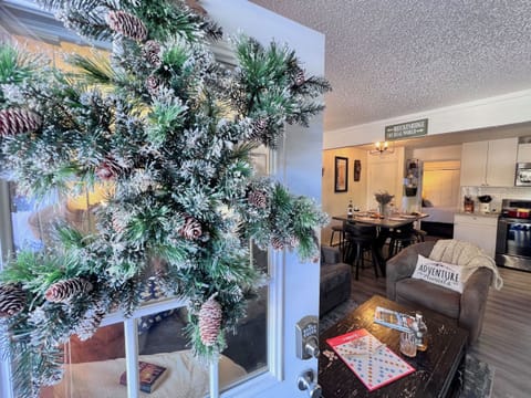 Come stay in our charming, cozy condo