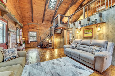 Tyrone Vacation Rental | 2BR | 1BA | 1,176 Sq Ft | Steps Required