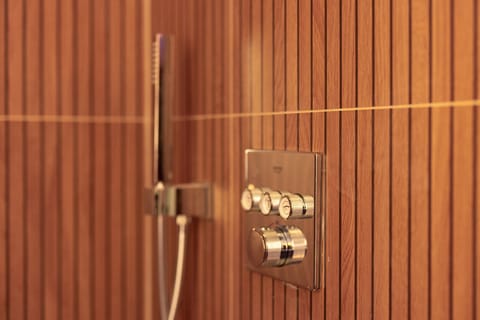 Hand-held showerhead