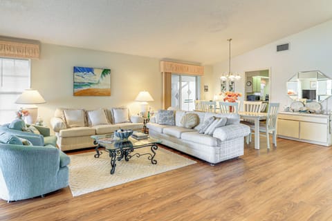 Venice Vacation Rental | 2BR | 2BA | 1 Small Step Required | 1,443 Sq Ft