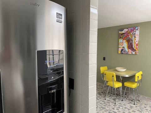 Ea68c342 9913 44d7 a5cc df56cae4448b