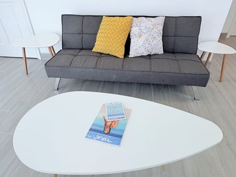 Living Room -Futon
