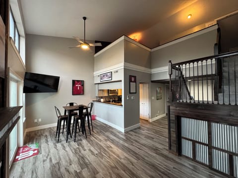 GO IU! Living/Dining room