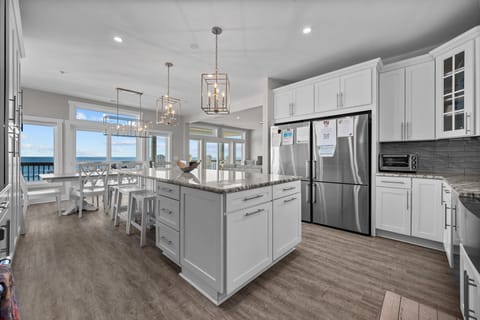 Kitchen - 4th floor / Main Living Area