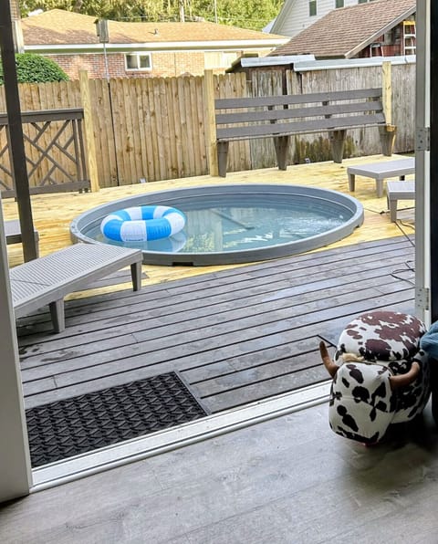 Sunbath and chat around the 9` diameter deck pool