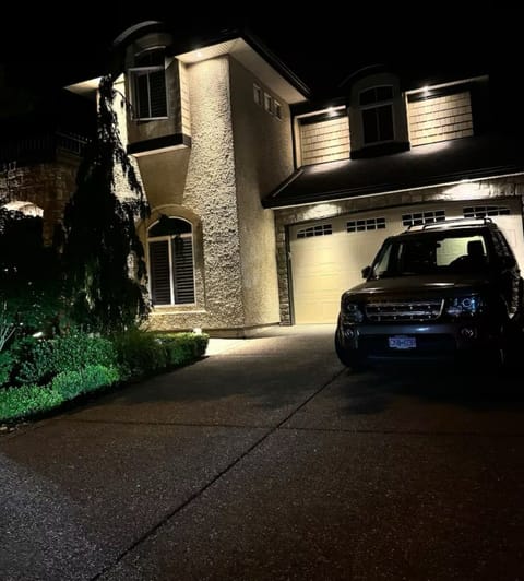 Night view of Dream House property