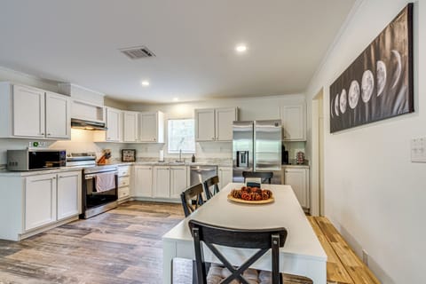 Kitchen & Dining Area | Dishwasher | Drip Coffee Maker | Dishware/Flatware