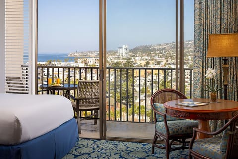 Unit with Queen size bed