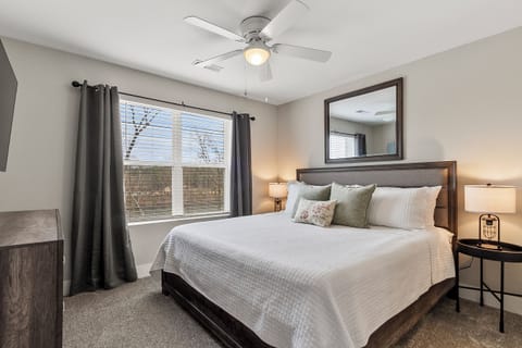 King Bedroom 3