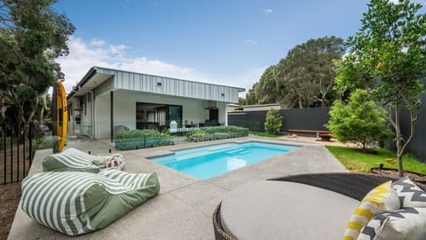 Pool area 