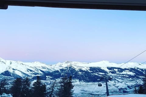 Region [winter] (>5 km)