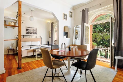 Modern deco
