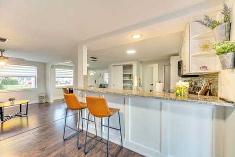 Kitchen | Cooking Basics | Dual Drip/Keurig Coffee Maker