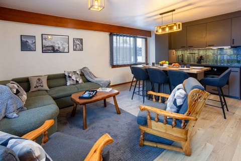 Open plan living, dining, kitchen