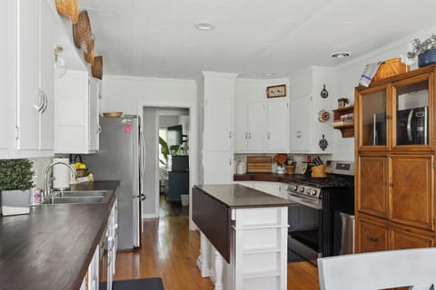 Enjoy the perfect balance of charm and functionality.
