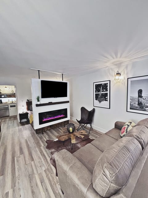 Beautifully unique studio condo, just hit the market after renovation!