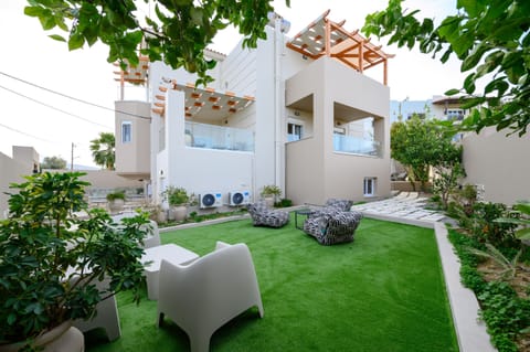 Foothills Tangerine villa, Private pool, Near the beach, Property area