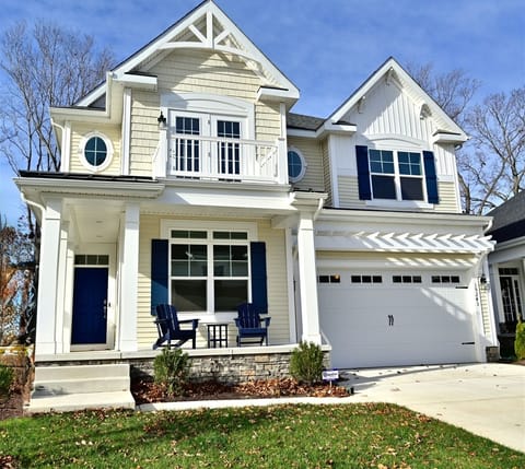 Spacious Rehoboth Beach Home with over 5,000 sq. ft. of bright, open space with brand-new bedding and furnishings throughout.