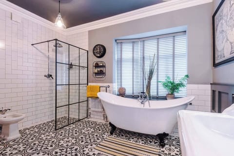 101aad0b 218a 4c9a b98b 988d1c4856f7