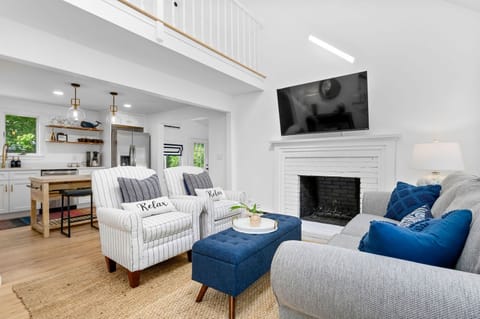 Open Concept Living Room and Kitchen 