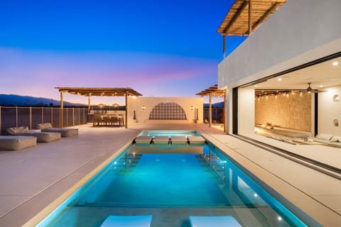 Welcome to Villa Luna.
