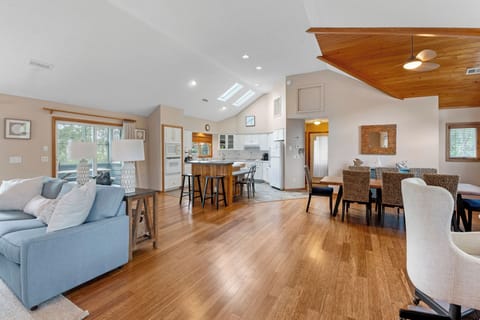 CL588: Hide Away Heaven | Top Level Overview