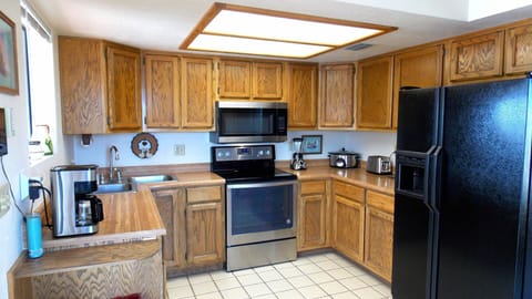 Fully equipped kitchen