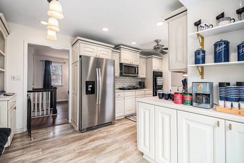 bb0d9ca8-9e5b-4d54-9a30-2e44614cb781