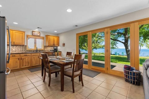 2b17c098 0753 4572 9ee3 5113d81ff22a