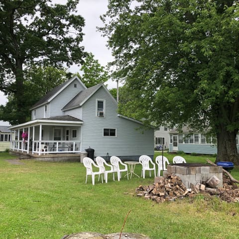 Fire Pit and Charcoal Grill